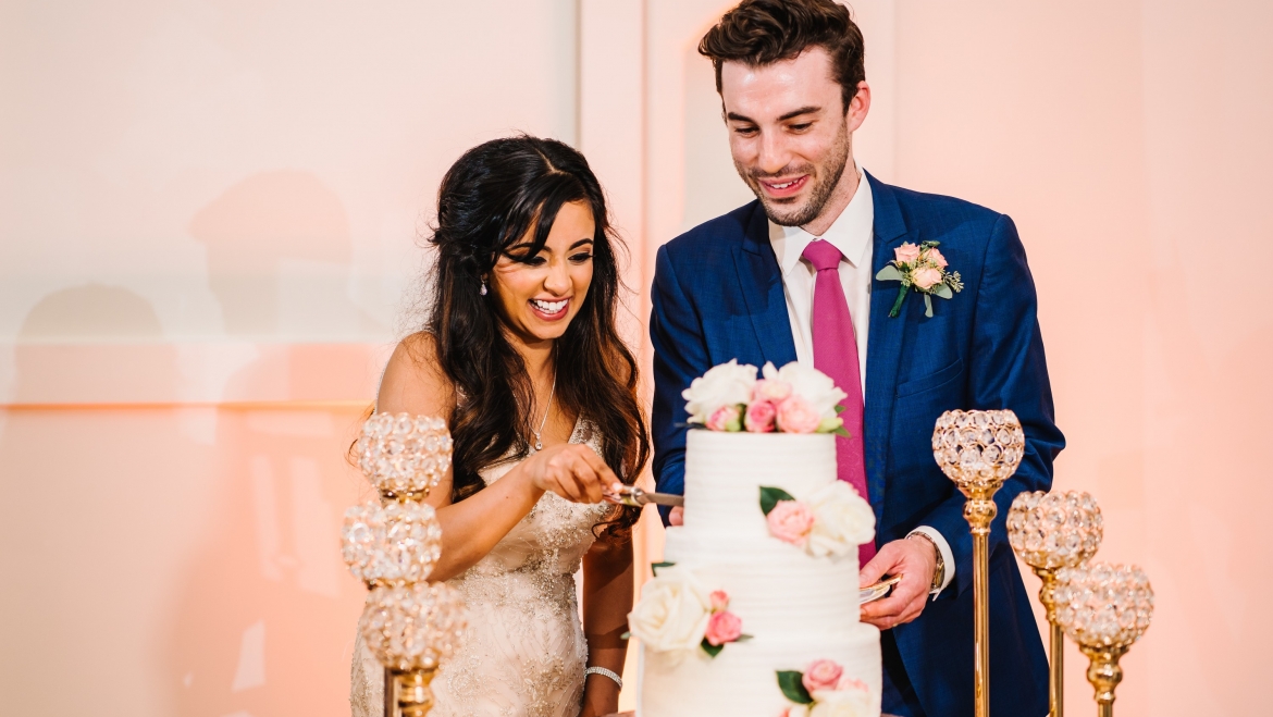 McNally Wedding – Cake Cutting